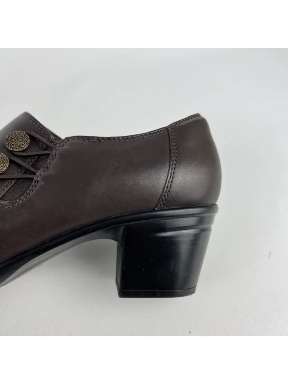Clarks Womens Emslie Warren Zip Ankle Bootie Button Brown Leather size 8W Wide